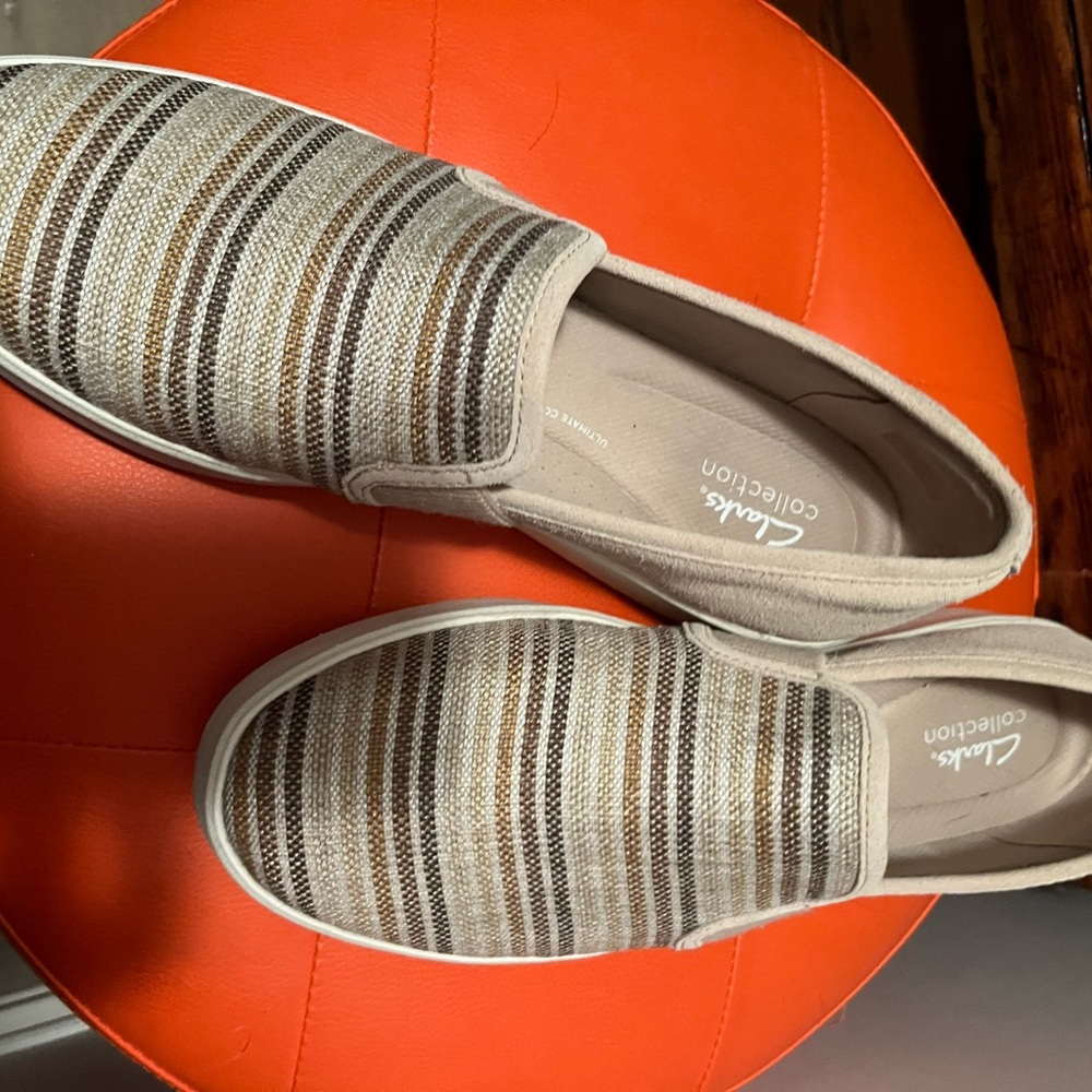 Clarks Women's Striped Flats in Brown and Tan